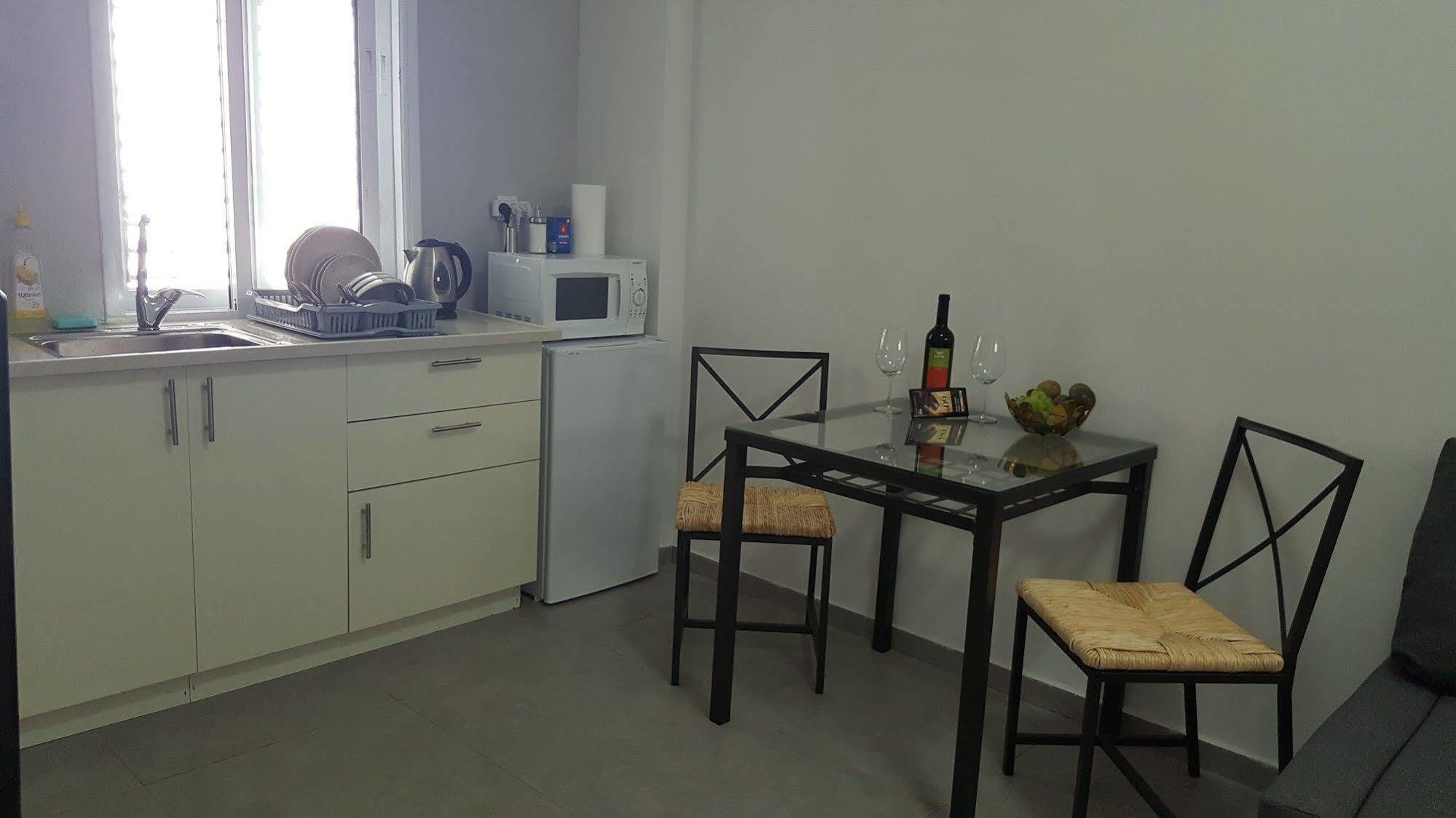 Studio Masaryk Apartment Бат Ям Екстериор снимка